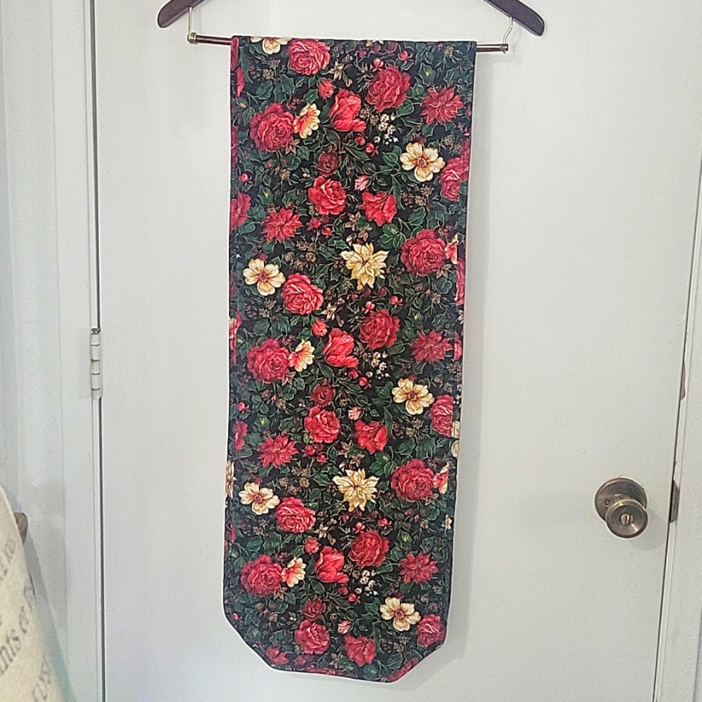Quilted Runner Rose print